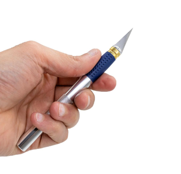 Leo SX-06D Neşter Tip Maket Bıçağı 9 mm (2 Yedekli)